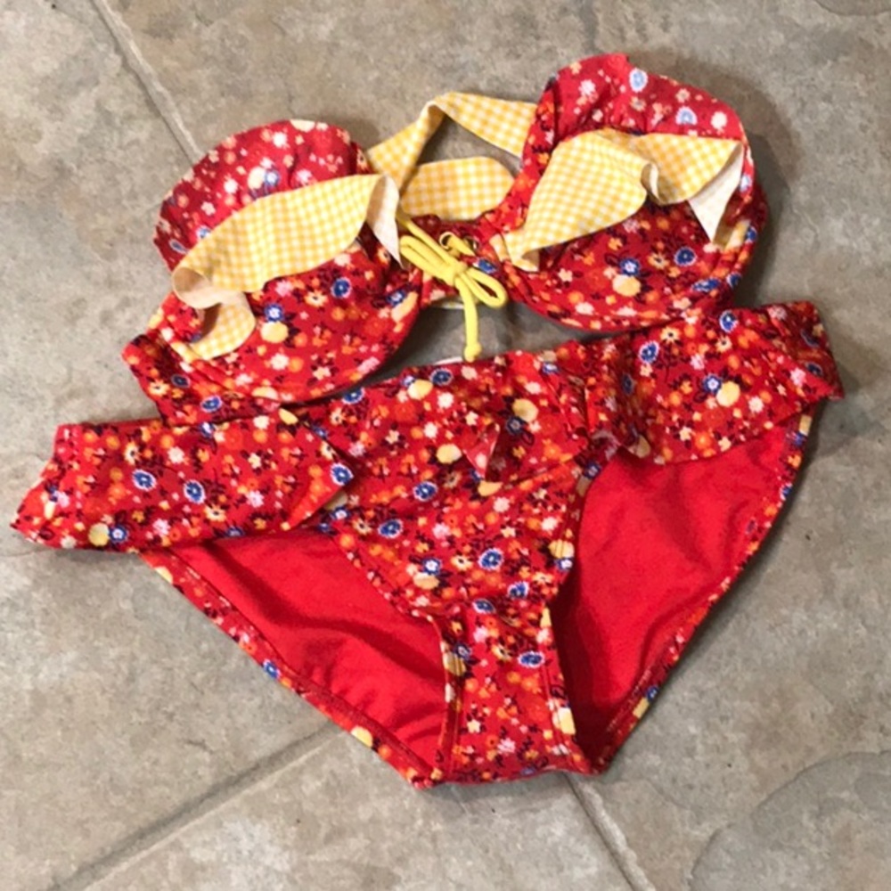 Women’s two piece bathing suit